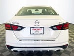 2023 Altima Thumbnail 4
