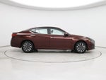 2023 Altima Thumbnail 7