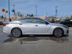 2024 Altima Thumbnail 3