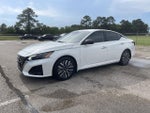 2024 Altima Thumbnail 4