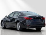 2024 Altima Thumbnail 6