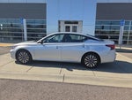 2024 Altima Thumbnail 2