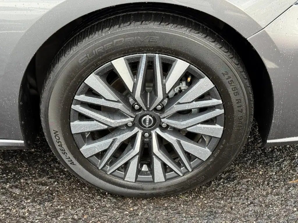 2024 Nissan Altima - $18,998
