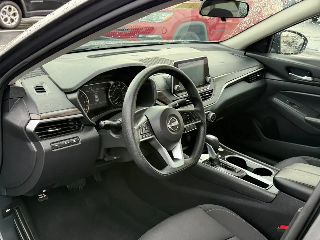 2024 Nissan Altima - $18,998