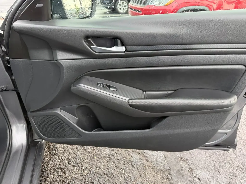 2024 Nissan Altima - $18,998