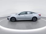 2024 Altima Thumbnail 5