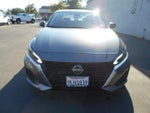 2024 Altima Thumbnail 3