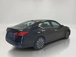 2025 Altima Thumbnail 6