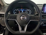 2025 Altima Thumbnail 16