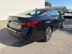 2025 Altima Thumbnail 2