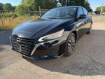 2025 Altima Thumbnail 6