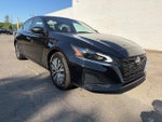 2025 Altima Thumbnail 8