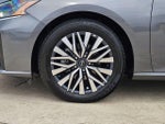 2025 Altima Thumbnail 10