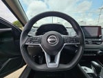 2025 Altima Thumbnail 15