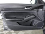 2025 Altima Thumbnail 10
