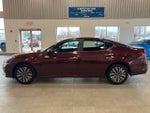 2025 Altima Thumbnail 8