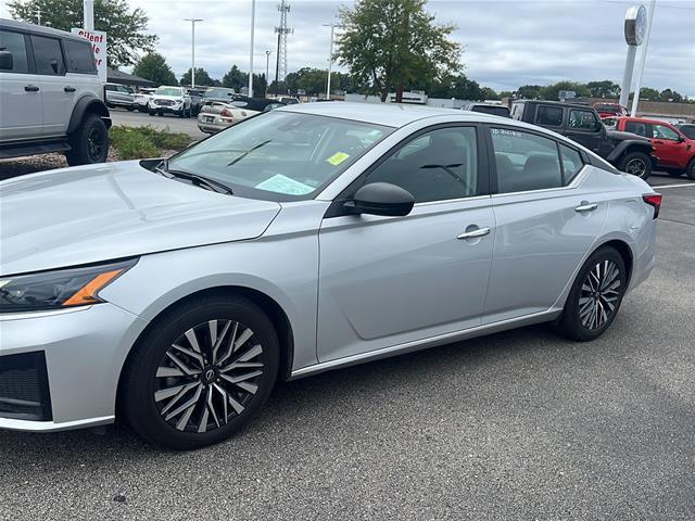 2025 Nissan Altima - $18,900