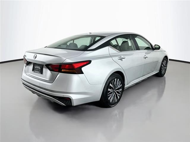 2025 Nissan Altima - $18,900