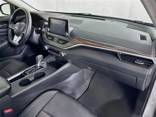 2025 Nissan Altima - $18,900