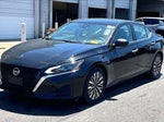 2025 Altima Thumbnail 2