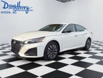 2025 Altima Thumbnail 1