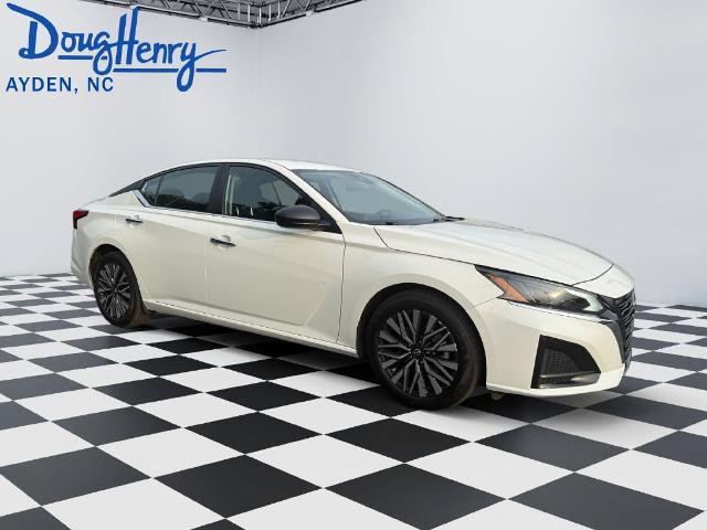 2025 Nissan Altima - $20,000