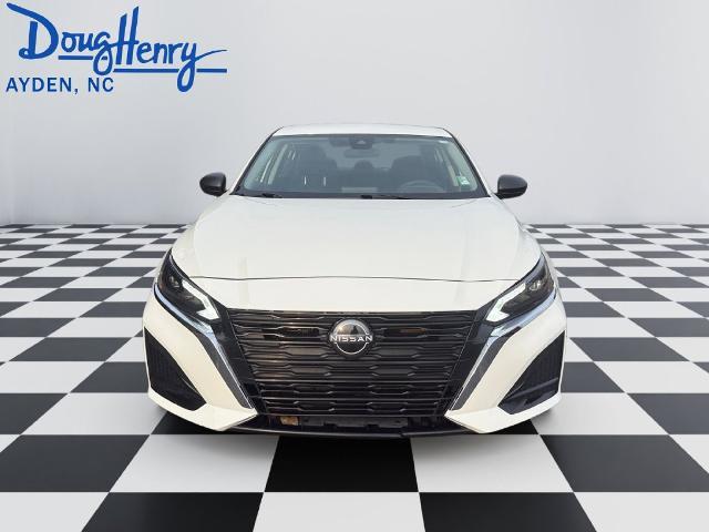 2025 Nissan Altima - $20,000