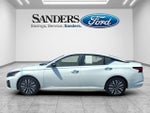 2025 Altima Thumbnail 5