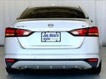 2022 Altima Thumbnail 2