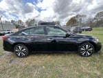 2022 Altima Thumbnail 2