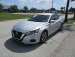 2022 Altima Thumbnail 3