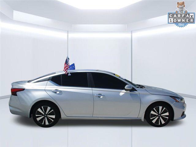 2022 Nissan Altima - $15,595