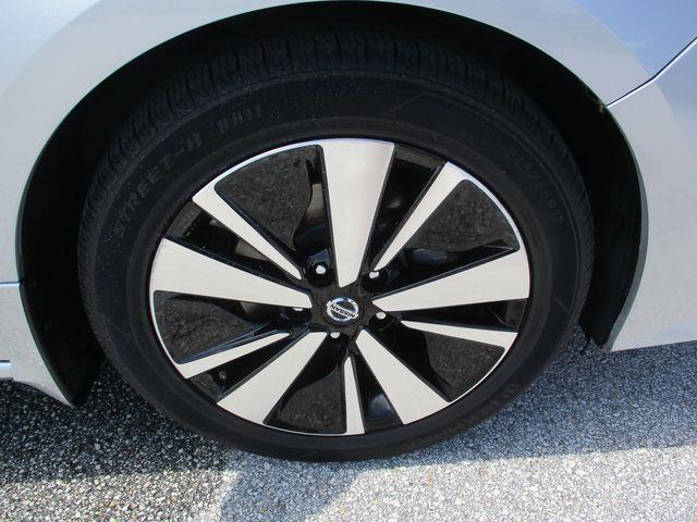 2022 Nissan Altima - $15,595