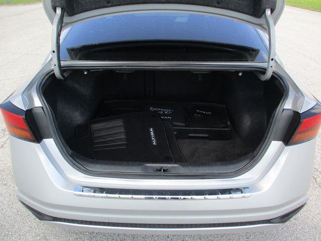 2022 Nissan Altima - $15,595