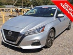 2022 Altima Thumbnail 1