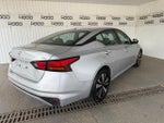 2022 Altima Thumbnail 19