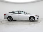 2022 Altima Thumbnail 7