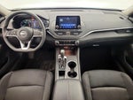 2022 Altima Thumbnail 9