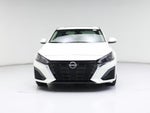2023 Altima Thumbnail 5
