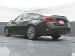 2023 Altima Thumbnail 31