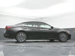 2023 Altima Thumbnail 33