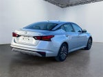 2023 Altima Thumbnail 5