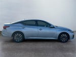 2023 Altima Thumbnail 6