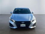 2023 Altima Thumbnail 8