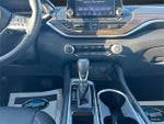 2023 Altima Thumbnail 11