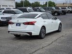 2023 Altima Thumbnail 2