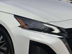 2023 Altima Thumbnail 8