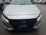 2024 Altima Thumbnail 2