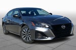 2024 Altima Thumbnail 2
