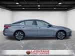 2024 Altima Thumbnail 6